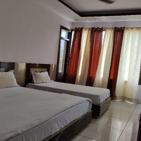 Oyo Hotel Laksh Kurukshetra Экстерьер фото